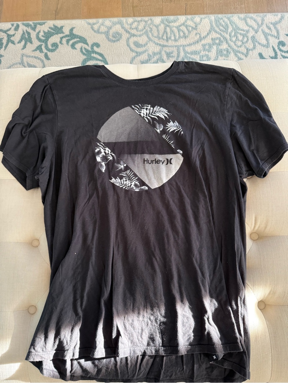 Hurley Men’s Black Graphic Tee